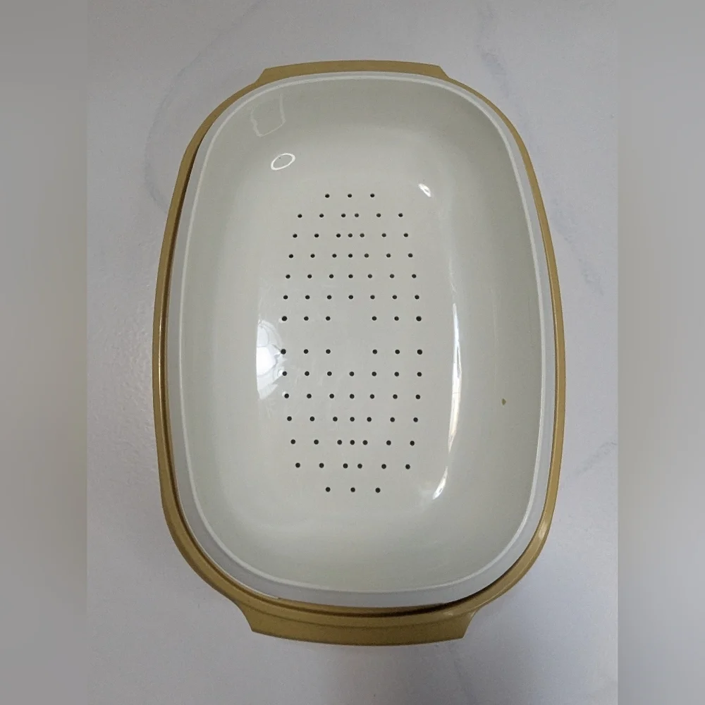Vintage Tupperware Harvest Gold Microwave Steamer 3 Piece